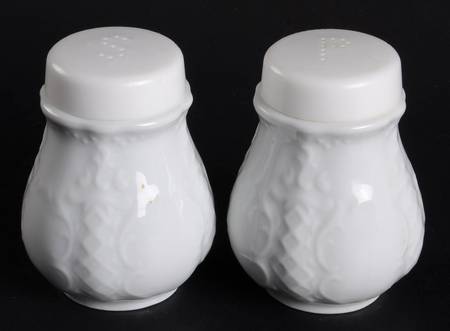 Vienna White Salt & Pepper Set