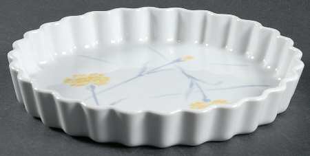 Yellow Carnations 8" Quiche