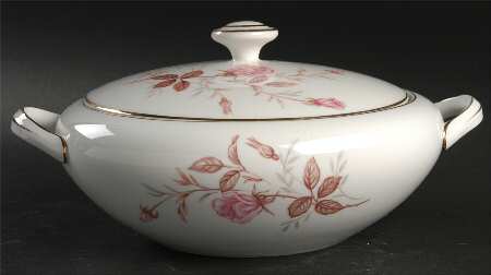 Cashmir Rose Round Covered Vegetable