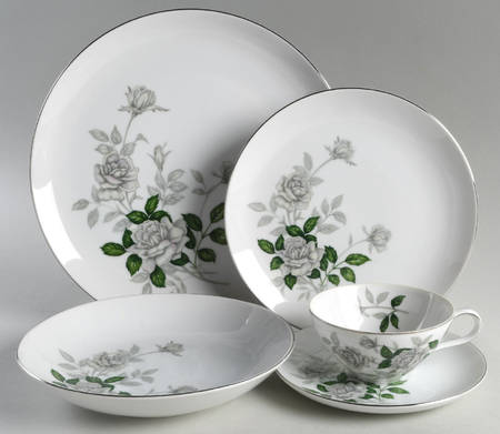 Gray Pearl (Platinum Trim) 5 Piece Place Setting