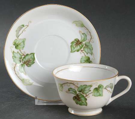 Moss Ivy Footed Cup & Saucer Set
