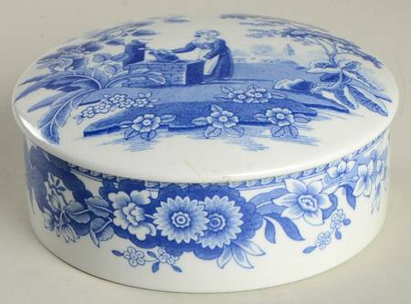 Blue Room Collection 5" Round Box & Lid