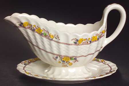 Gravy Boat with Attached Underplate