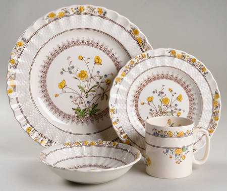 Buttercup (Newer Backstamp) 4 Piece Place Setting by Spode