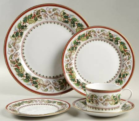 Christmas Rose 40 Piece Estate Set