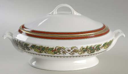 Christmas Rose Oval Covered Vegetable