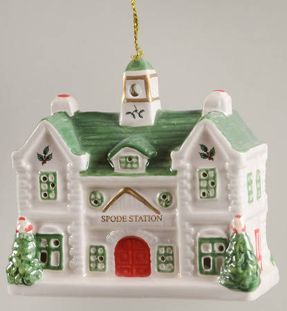Christmas Tree Ornaments Train Station - Led - With Box