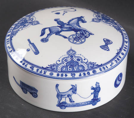 Edwardian Child Collection Blue Round Box & Lid