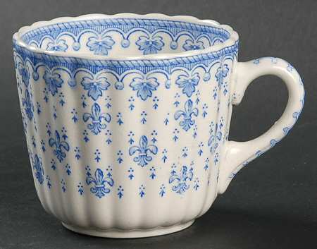 Fleur de Lys Blue (Earthenware, No Trim) Flat Cup