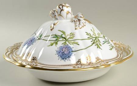 Stafford Flowers Round Covered Vegetable by Spode