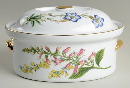 Stafford Flowers 2.5 Qt Oval Covered Casserole