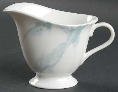 Calacatta Blue Creamer