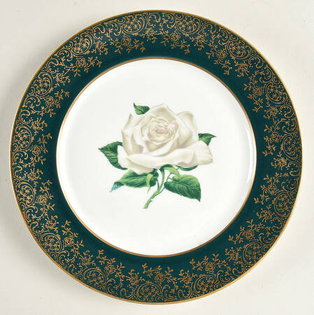 Chantilly Dark Green (Gold Filigree) Salad Plate