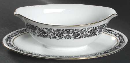 Avalon Gravy Boat with Attached Underplate