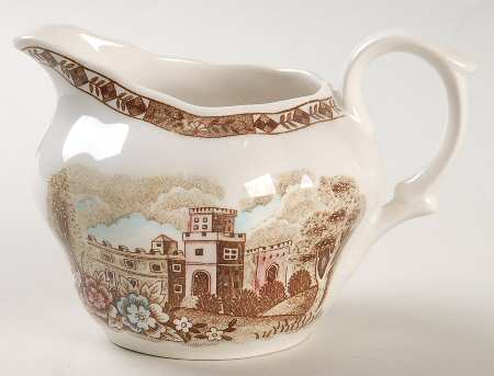 Manor Vista Creamer
