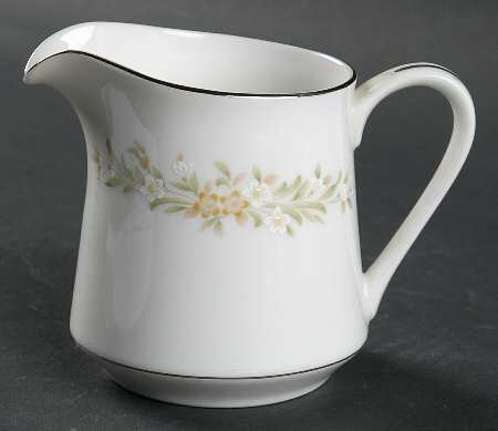 Mayfair (Platinum Trim) Creamer