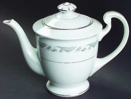 Regal Tea/Coffee Pot & Lid by Style House
