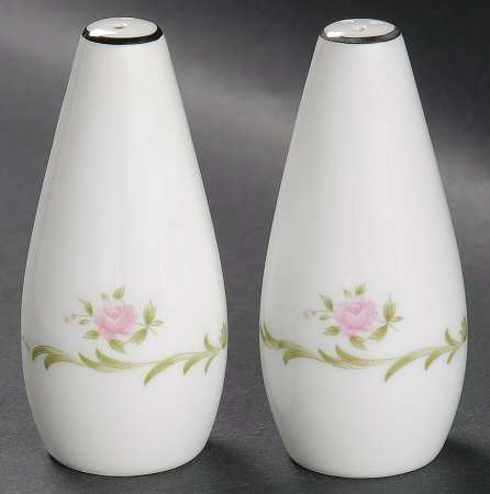 Serenade Salt & Pepper Set