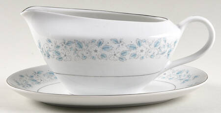 Spring Formal Gravy Boat & Underplate/Relish