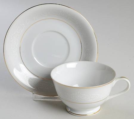 Tapestry Footed Cup & Saucer Set