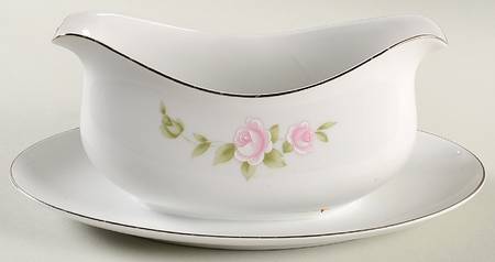 Tudor Rose Gravy Boat with Attached Underplate