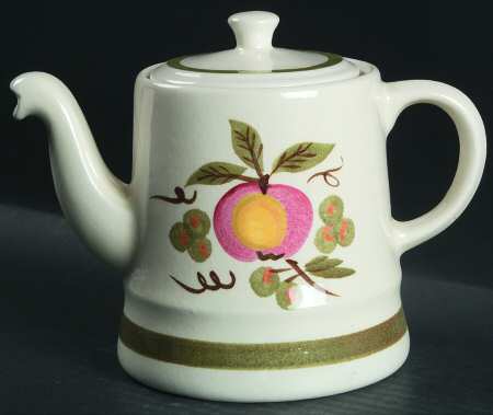 Apple Delight Teapot & Lid by Stangl