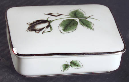 Midnight Rose Cigarette Box & Lid