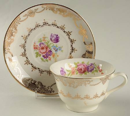STT2 Flat Cup & Saucer Set