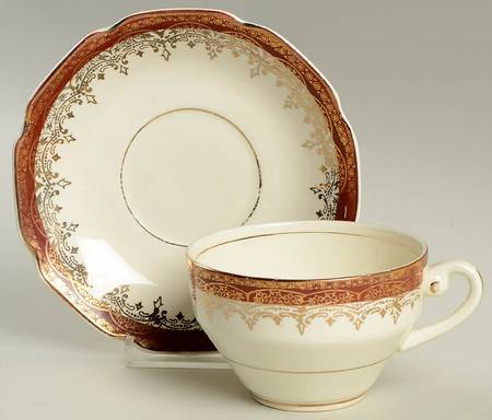 STT27 Flat Cup & Saucer Set