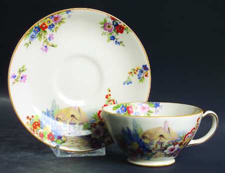 Old England Gardens Footed Cup & Saucer Set