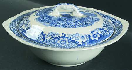 Silverdale Round Covered Vegetable