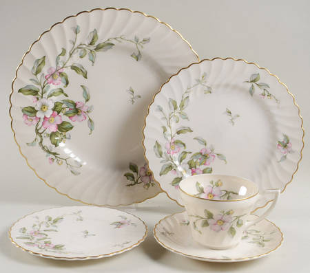 Apple Blossom 5 Piece Place Setting