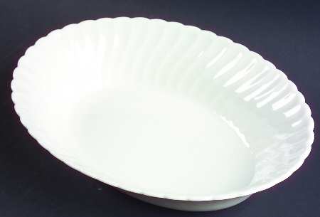 Beloved 10" Oval Vegetable Bowl