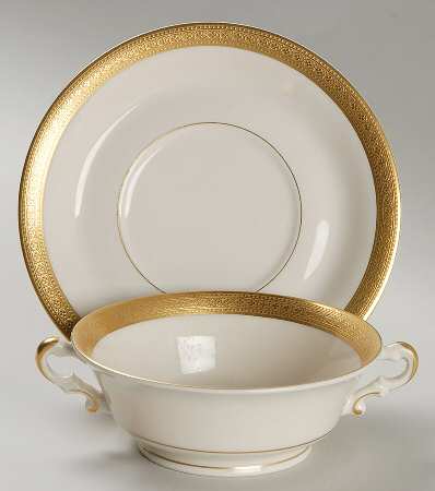 Bracelet Footed Cream Soup Bowl & Saucer Set