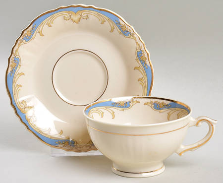 Carvel Footed Cup & Saucer Set