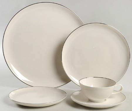 Chevy Chase 5 Piece Place Setting