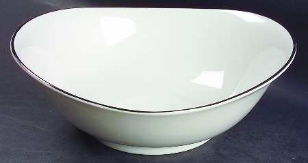 Chevy Chase 8" Oval Vegetable Bowl