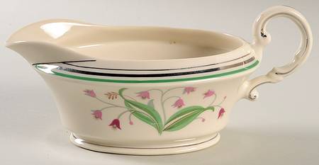Coralbel (Virginia Shape, Platinum Trim) Gravy Boat
