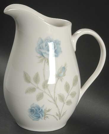 Concord Rose 32 Oz Pitcher