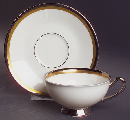 Grace Footed Cup & Saucer Set