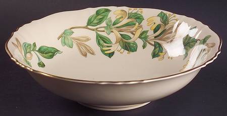 Honeysuckle 9" Round Vegetable Bowl