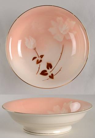 Madam Butterfly 9" Round Vegetable Bowl
