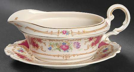 Romance Maroon Gravy Boat & Underplate
