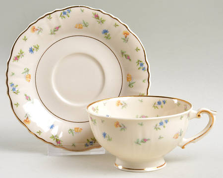 Suzanne Footed Cup & Saucer Set