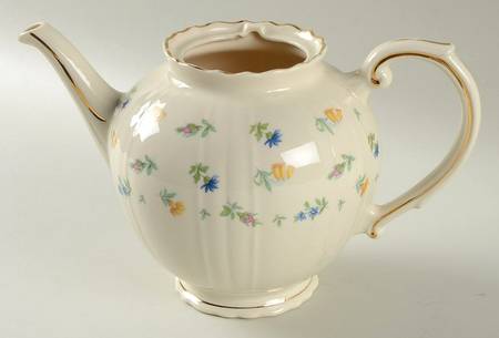 Suzanne Teapot No Lid
