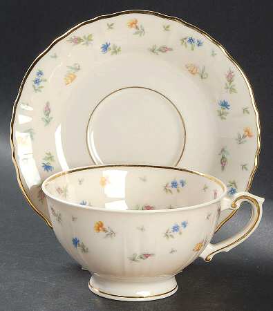 Suzanne Footed Cup & Saucer Set