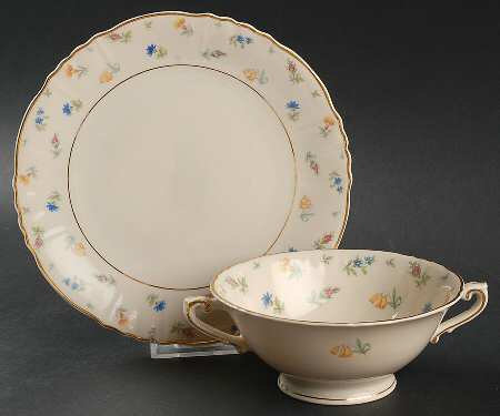 Suzanne Footed Cream Soup Bowl & Saucer Set