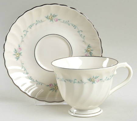 Sweetheart Footed Cup & Saucer Set