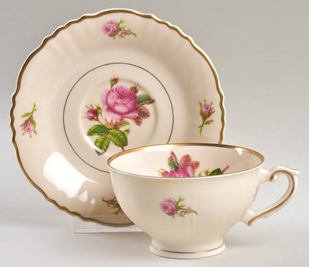 Victoria Footed Cup & Saucer Set