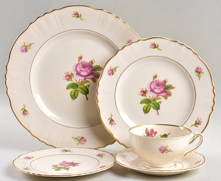 Victoria 5 Piece Place Setting